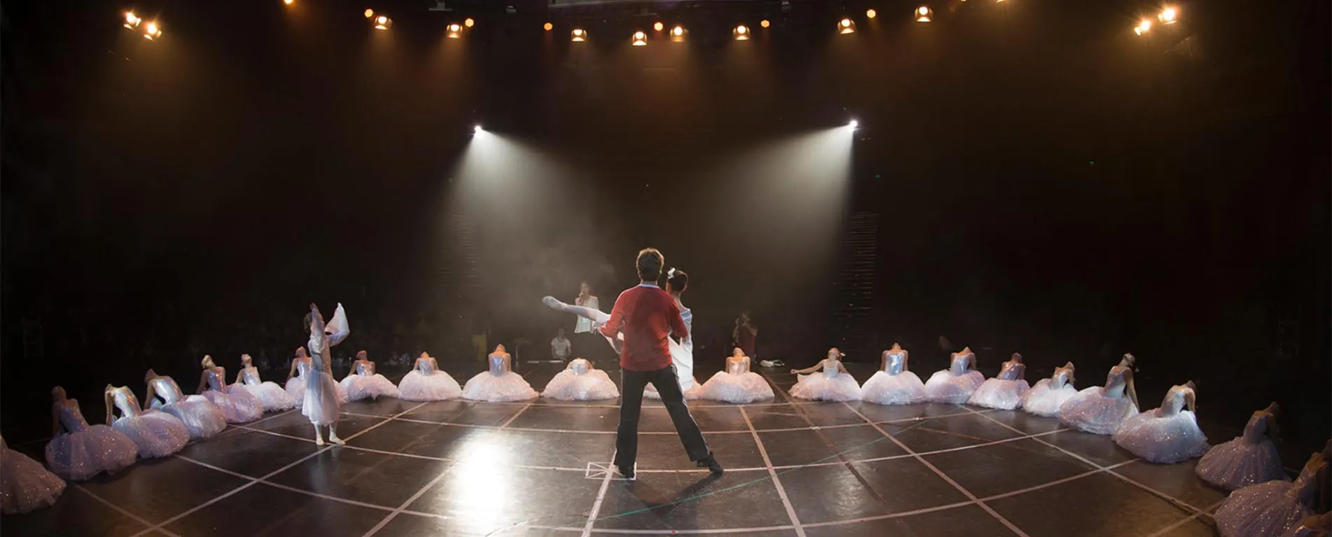 Ataşehir okulu gösterisinden bir sahne