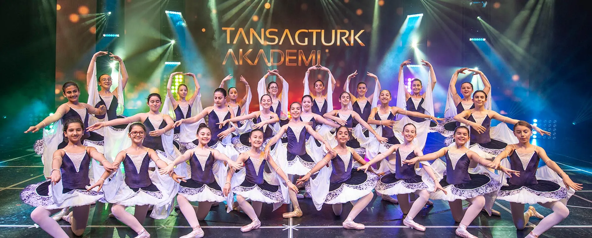 Fişekhane okulu gösterisinden bir sahne