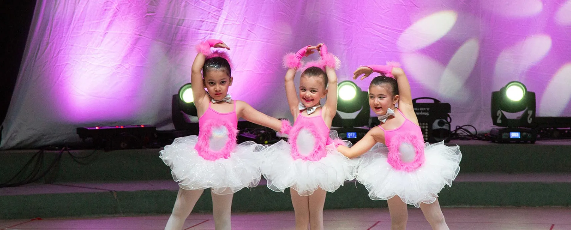 Trabzon okulu gösterisinden bir sahne